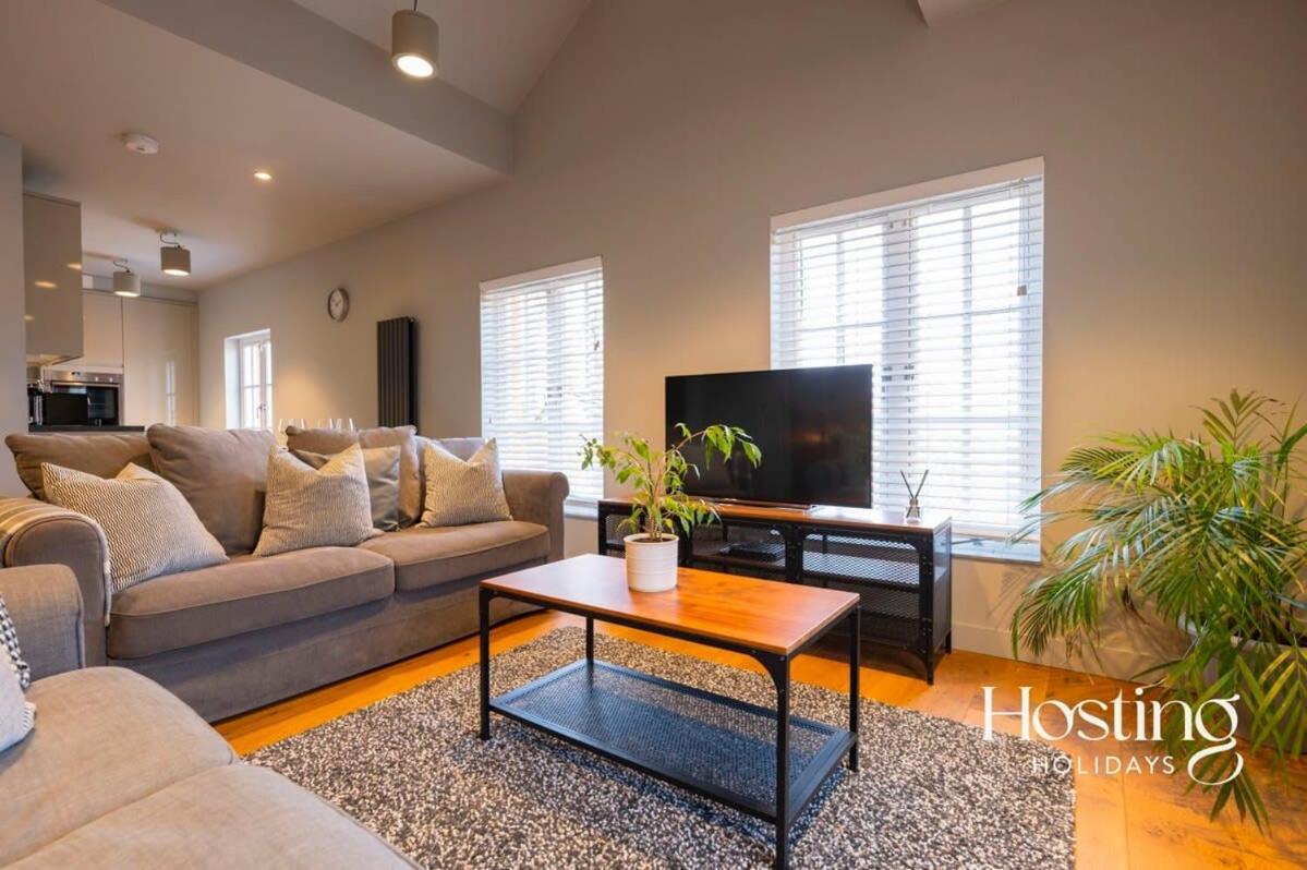Stylish Luxury Apartment In The Centre Of Henley Exterior photo