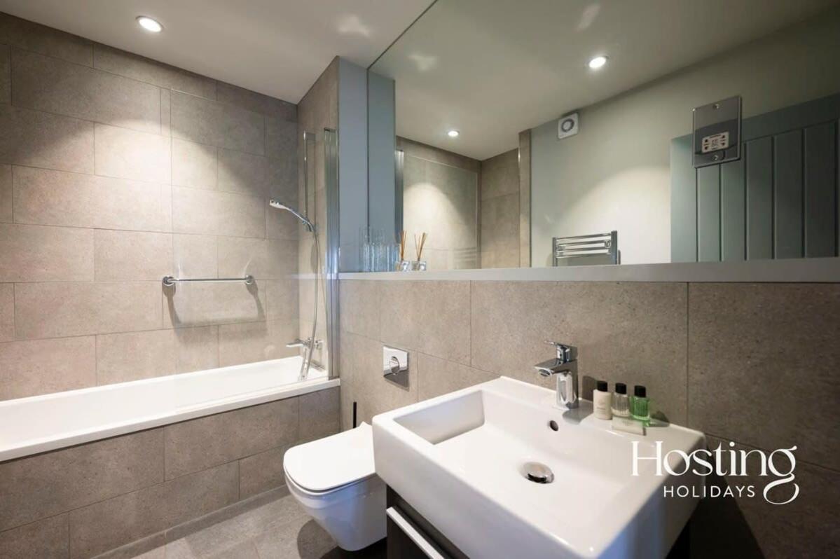 Stylish Luxury Apartment In The Centre Of Henley Exterior photo